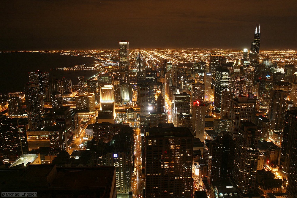 images/ChicagoAtNight2_HQ.jpg